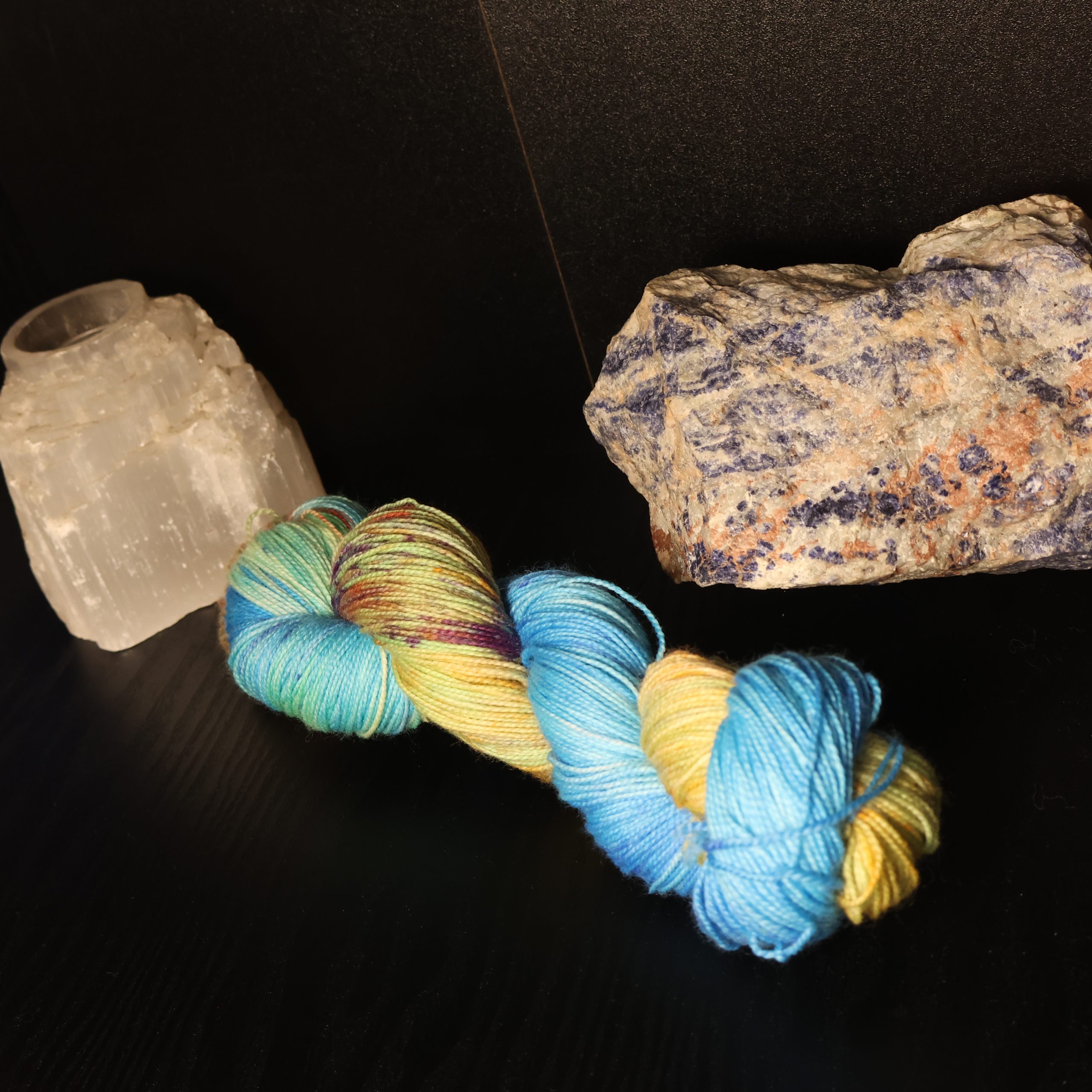 🐙🍬 Jellybean Kraken — Neon Beastie Carnival on Titanium High Twist Sock 100g - Image 2