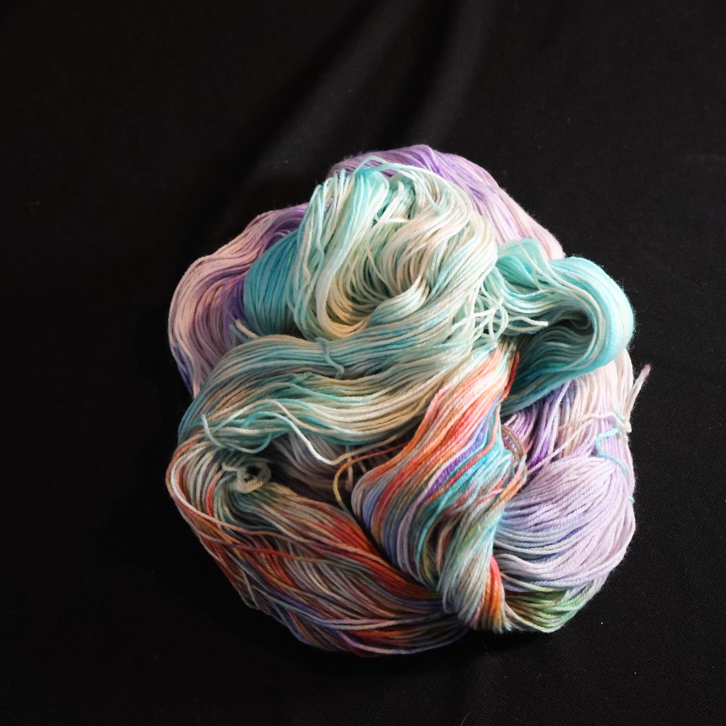 🧜‍♀️🐚 Prism Shell Siren - - 100% Superwash Merino Sock - 100g