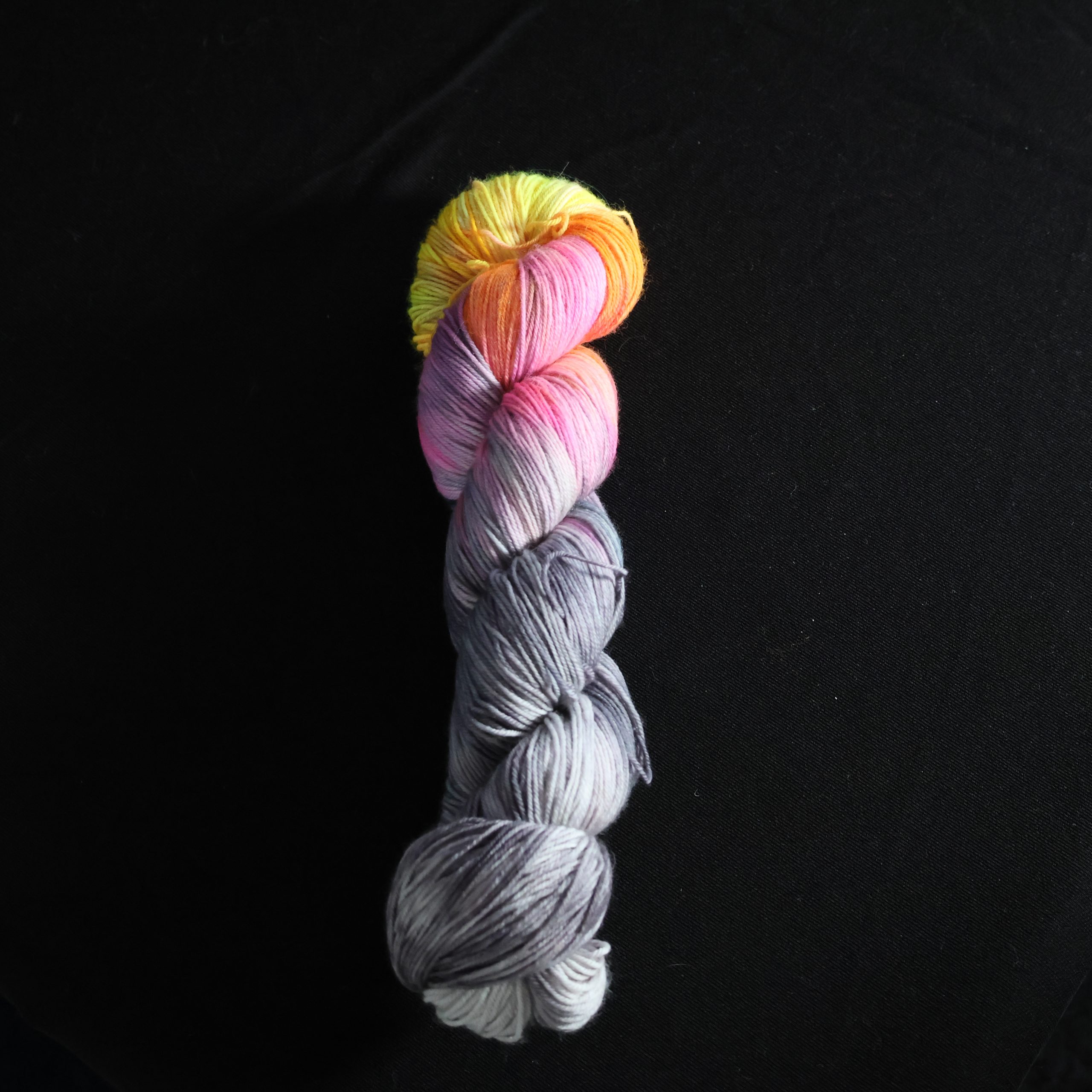π₯π¦ Electric Phoenix Pop- 100% Superwash Merino Sock - 100g - Image 3