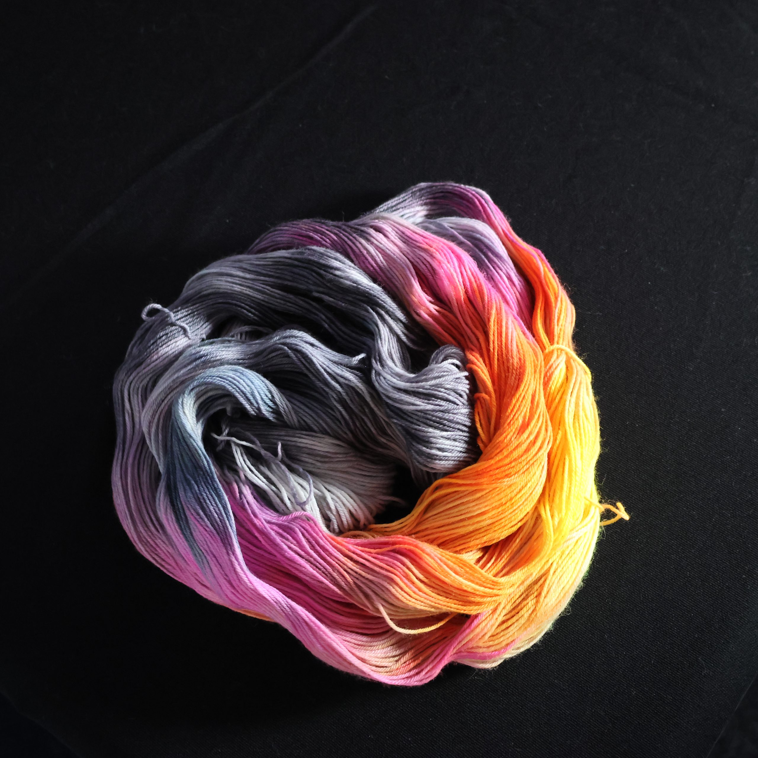 π₯π¦ Electric Phoenix Pop- 100% Superwash Merino Sock - 100g - Image 2