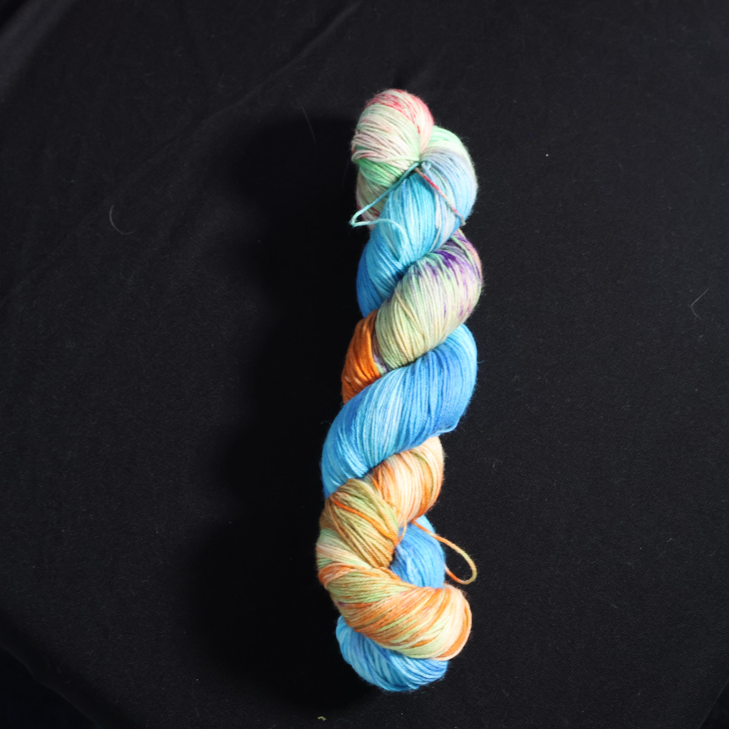 πͺΌπ¬ Jellybean Kraken- 75% Superwash Merino 25% Nylon Sock - 100g - Image 3