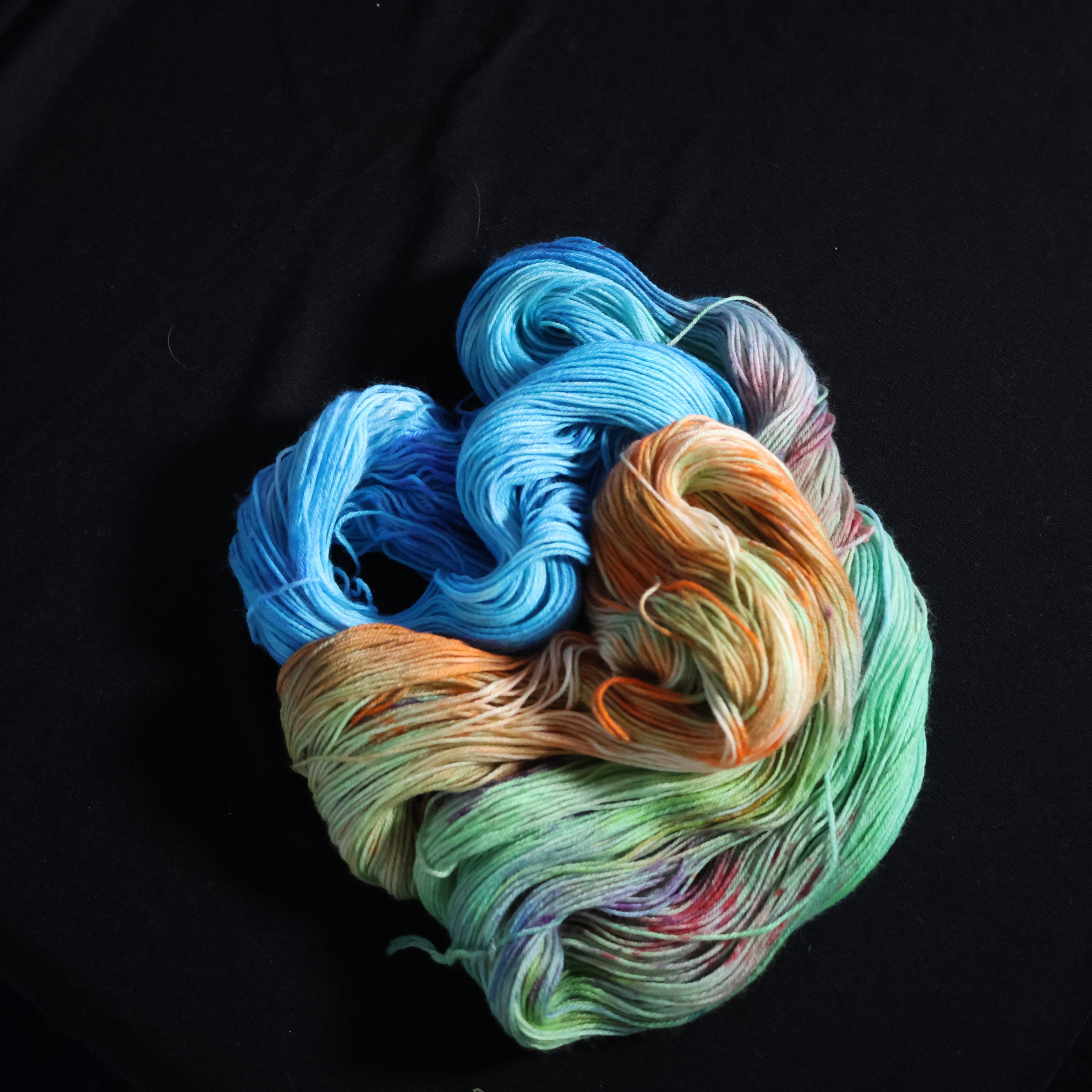 πͺΌπ¬ Jellybean Kraken- 75% Superwash Merino 25% Nylon Sock - 100g