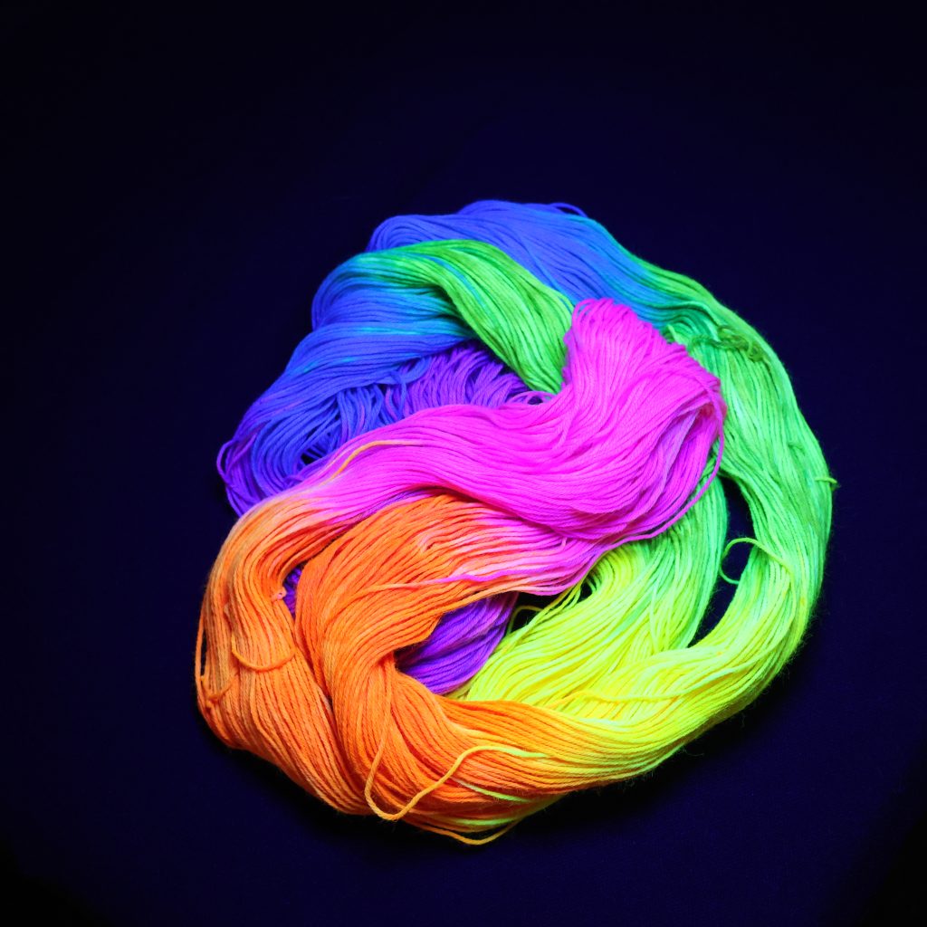 🌈 Drop Acid (Dye) and Stitch Rainbows - UV Reactive Rainbow Yarn - 75% Superwash Merino 25% Nylon Sock - 100g