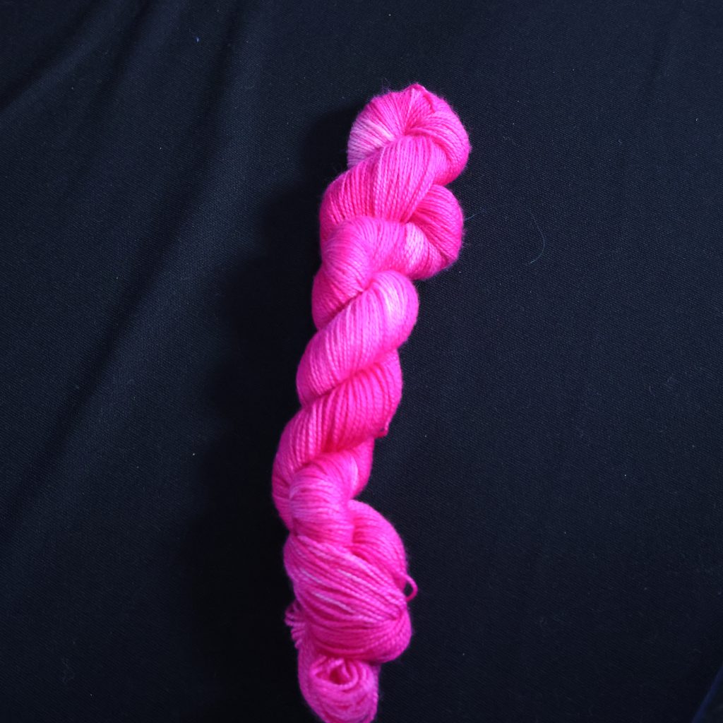 💖 Magenta Semi-Solid- 75% Superwash Merino 25% Nylon High Twist Sock - 50g