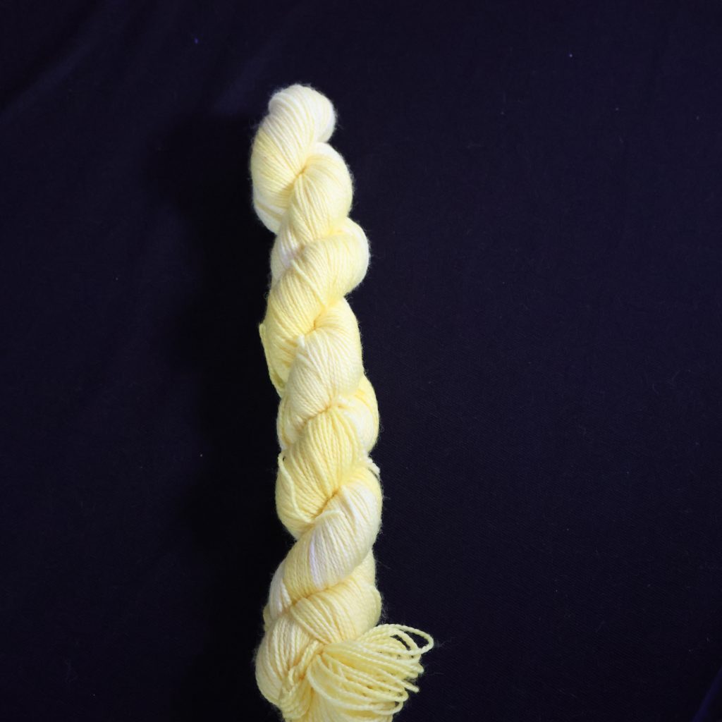 🍋 Lemon Semi-Solid - 75% Superwash Merino 25% Nylon High Twist Sock - 50g