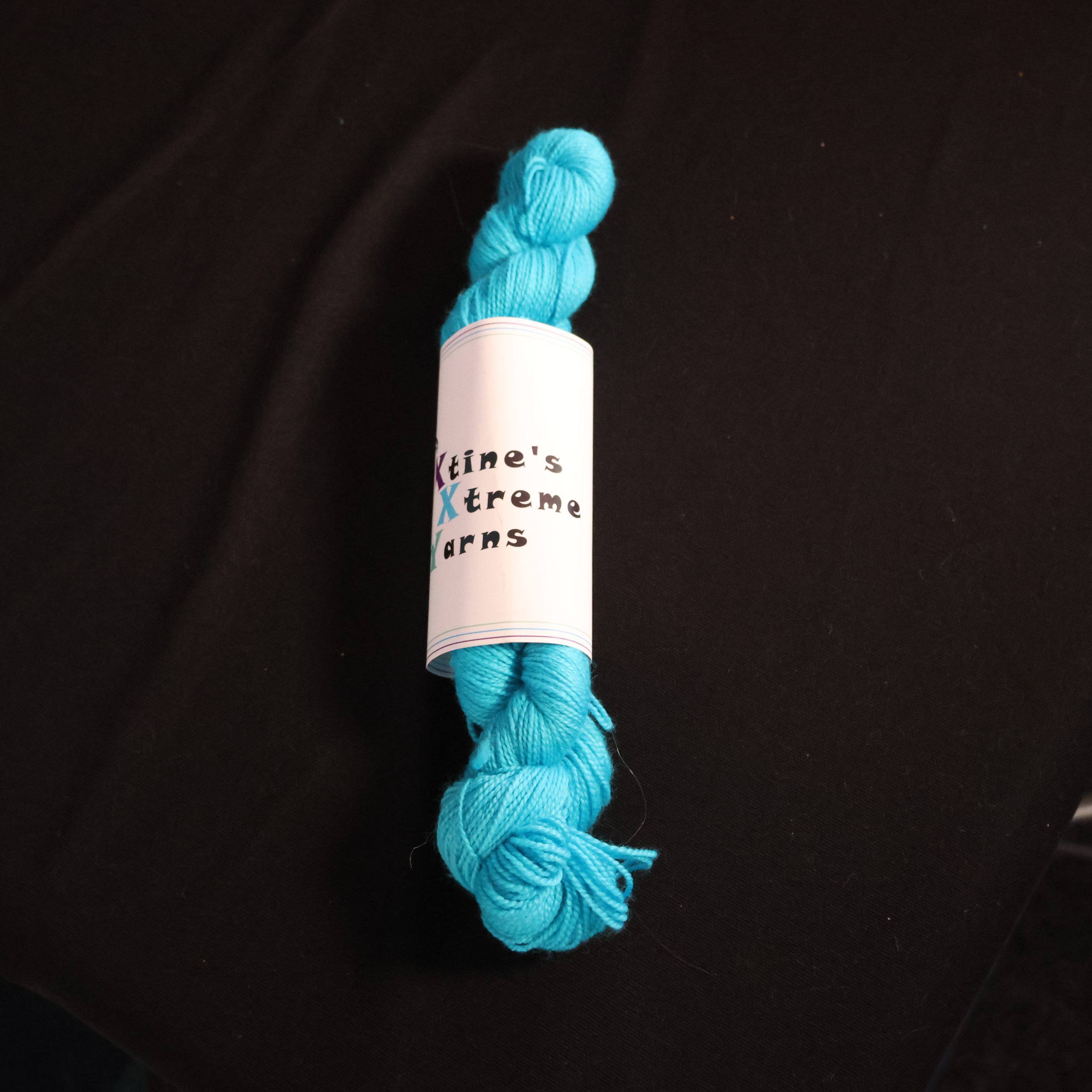 π©΅ Turquoise Semi-Solid - 75% Superwash Merino 25% Nylon High Twist Sock - 50g - Image 2