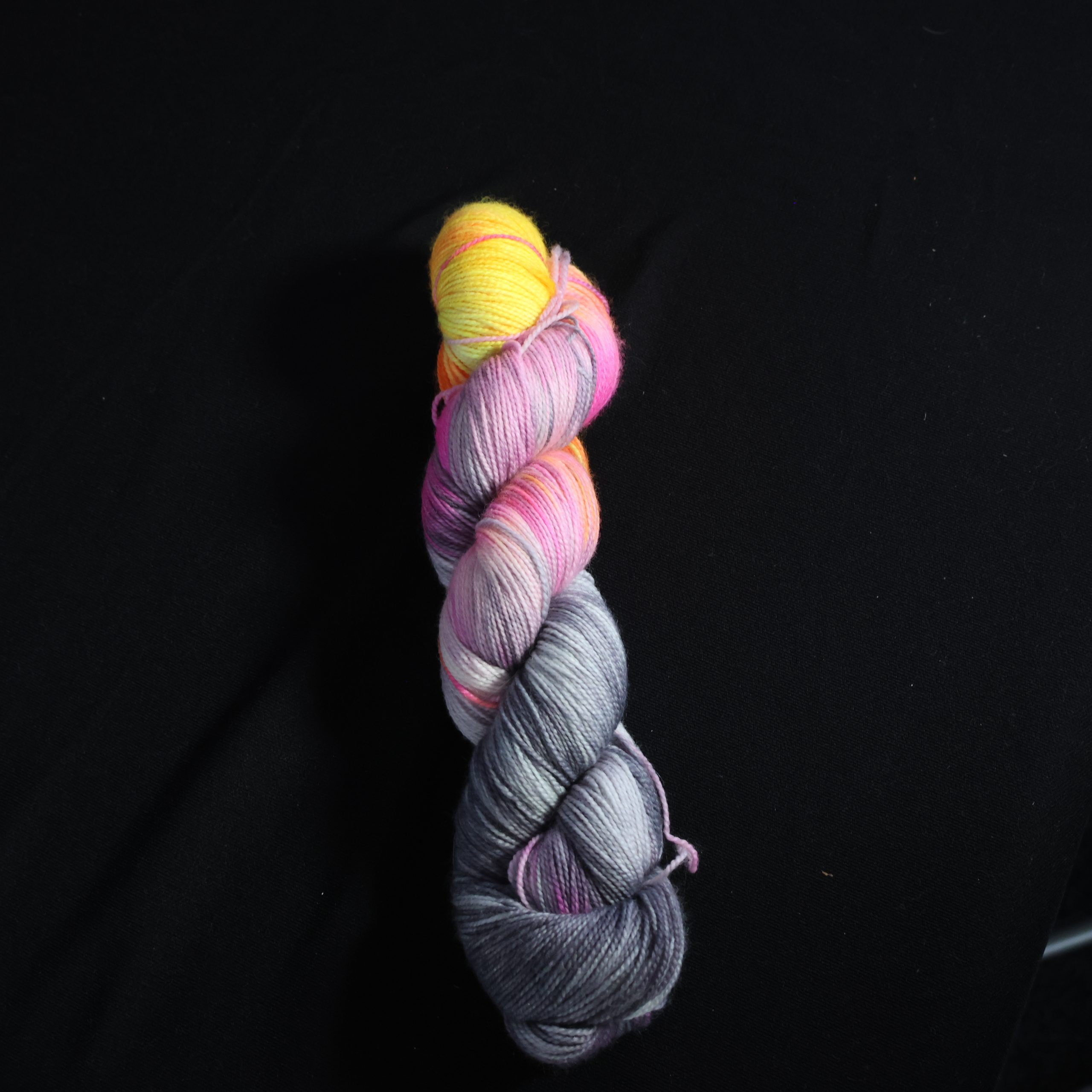 π₯π¦ Electric Phoenix Pop- 75% Superwash Merino 25% Nylon High Twist Sock - 100g - Image 2
