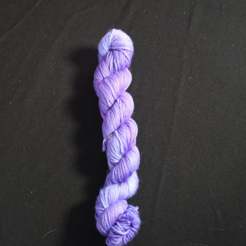 💜 Deep Violet Semi-Solid-75% Superwash Merino 25% Nylon DK - 50g