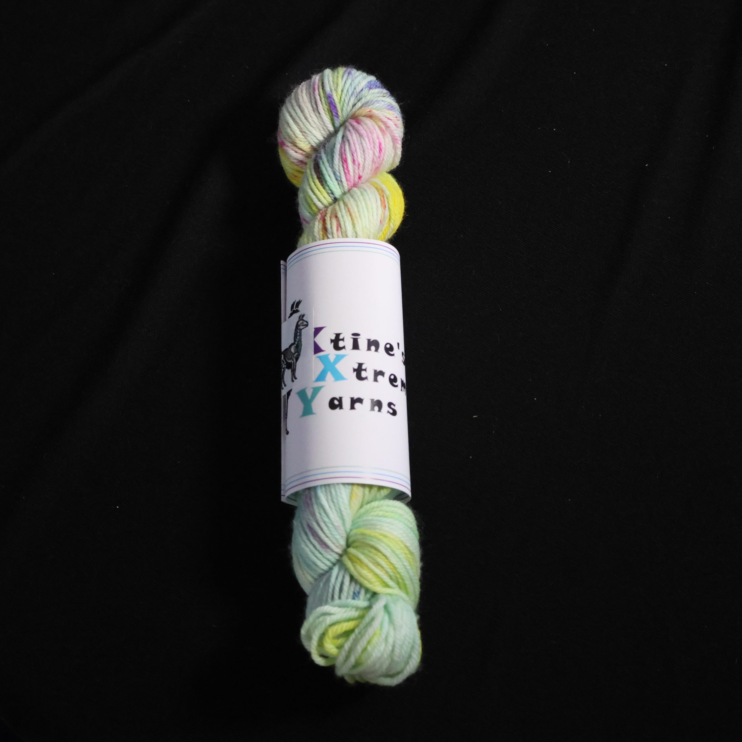 ππΌ Sugarfloss Meadow - 75% Superwash Merino 25% Nylon DK - 50g - Image 3