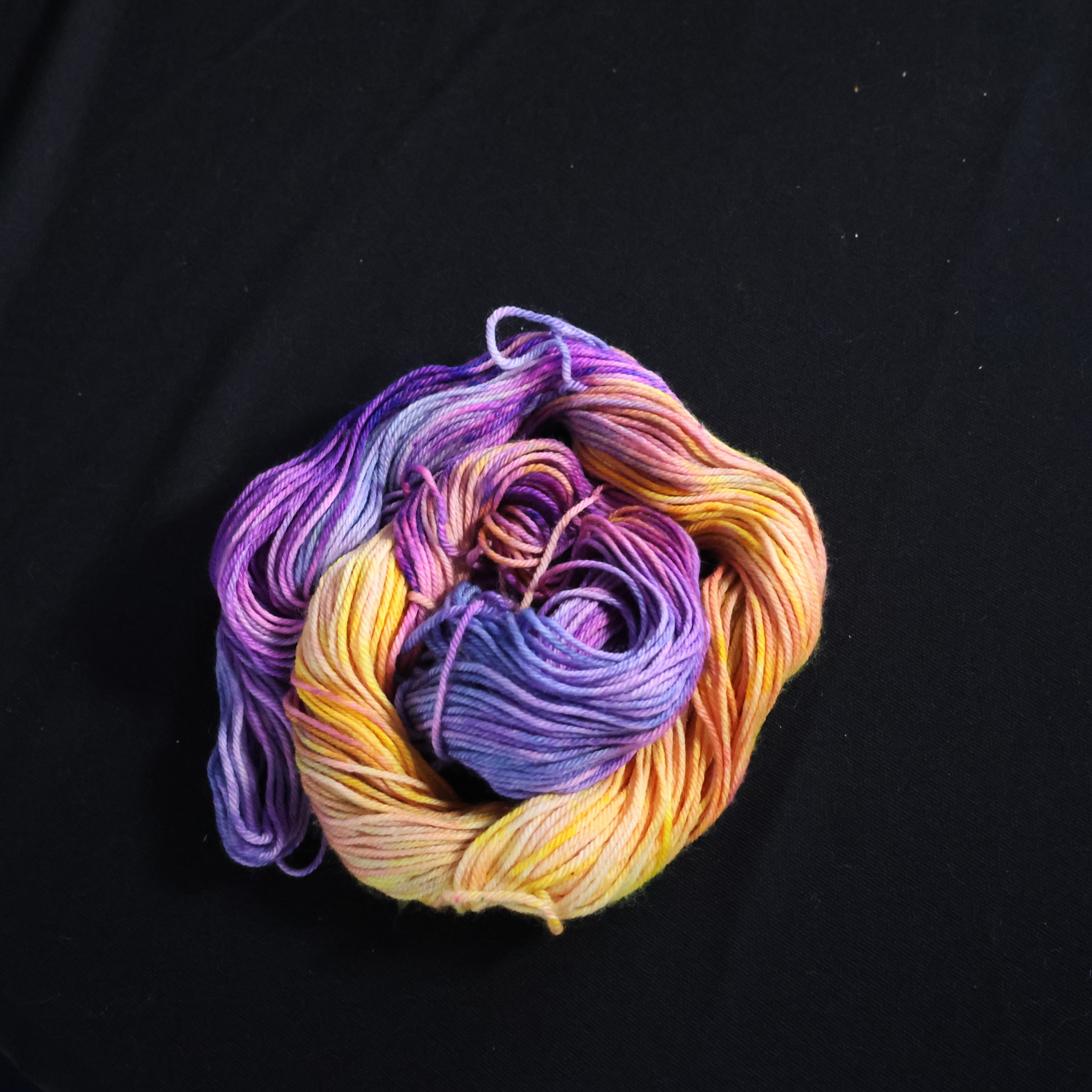 🦊✨ Stardust Trickster Fox - 75% Superwash Merino 25% Nylon DK - 50g - Image 2