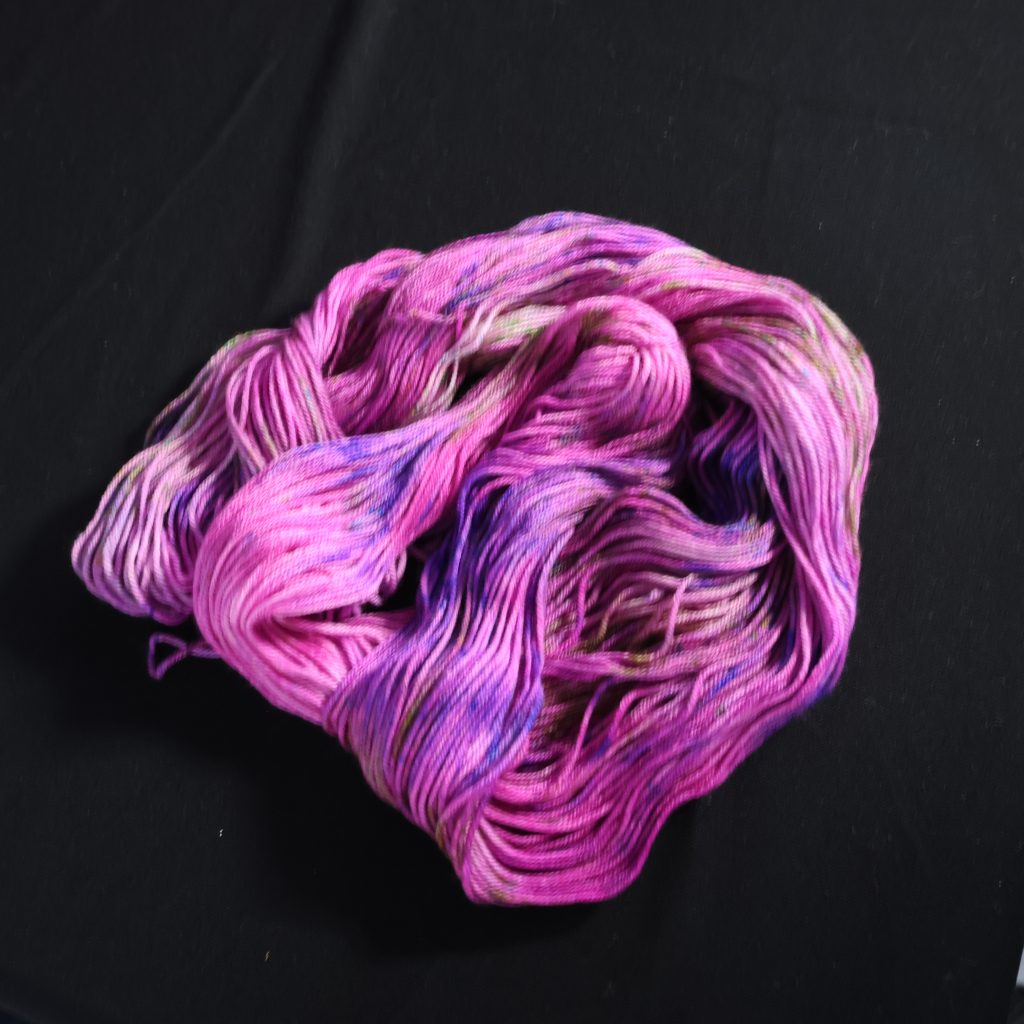 🖤🌸 Belladonna Bloom-  75% Superwash Merino 25% Nylon DK - 100g