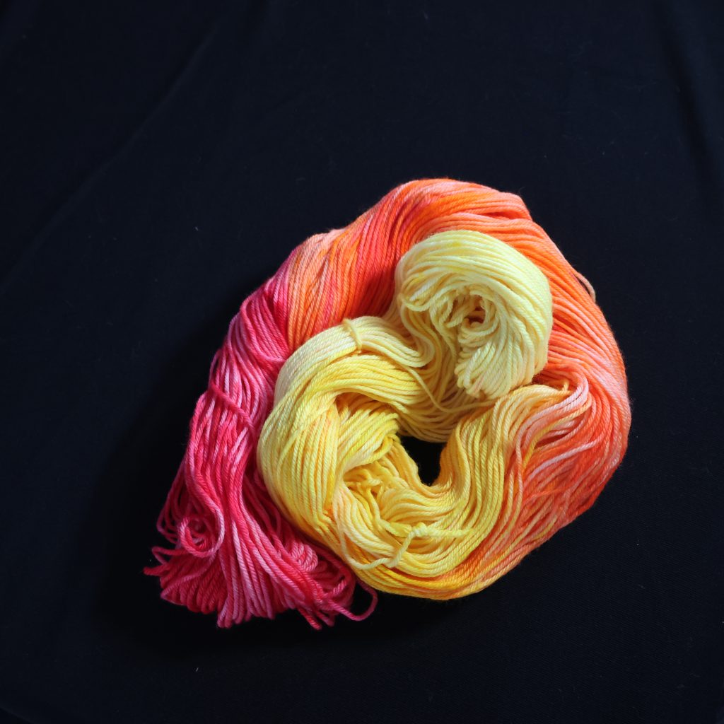 🐉🔥 Dragon's Breath - 75% Superwash Merino 25% Nylon DK - 100g
